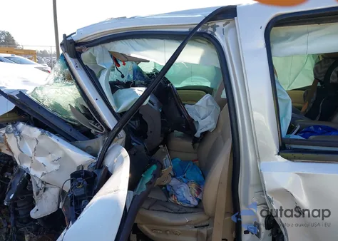 2011 GMC Yukon Denali из США, поврежденный, VIN 1GKS2EEF1BR107932